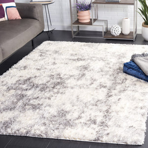 Safavieh Lindsay Shag 550 Power Loomed Shag & Flokati Rug Ivory / Grey 5'-3" x 7'-6"