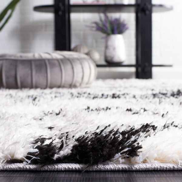 Safavieh Lindsay Shag 556 LNS556 Power Loomed Shag & Flokati Rug Grey / Black Ivory LNS556G-9
