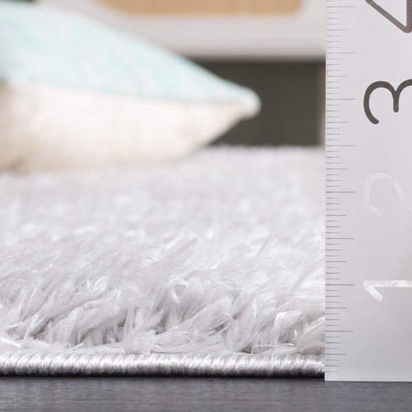 Safavieh Lindsay Shag 560 Power Loomed Shag & Flokati Rug LNS560F-9