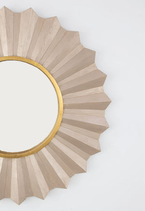 Zeugma Louis Elegant French Sunburst Mirror In Solid Wood Frame - Classic Home Decor Accent Piece Antiqued Champagne Leaf With Gold Leaf Wood And Mirror Louis Champagne Sunburst
