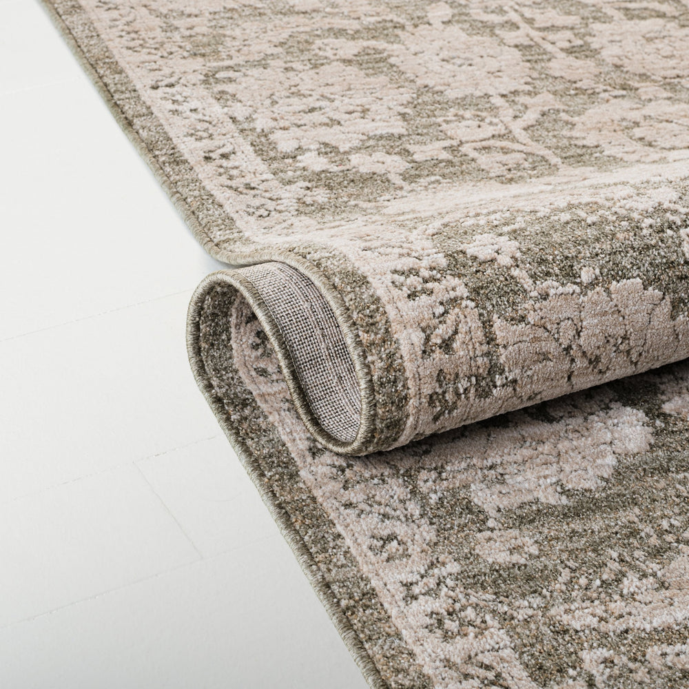 Safavieh Lauren Green And Ivory Transitional Area Rug — Power-Loomed Polyester, Soft 3/8" Pile, Durable Elegance 8'-0" x 10'-0" LRL1781Y-8