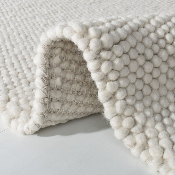 Safavieh Lrl Carisbrooke Hand-Woven Wool Cotton Cream Area Rug for Spacious Living Rooms LRL6320A