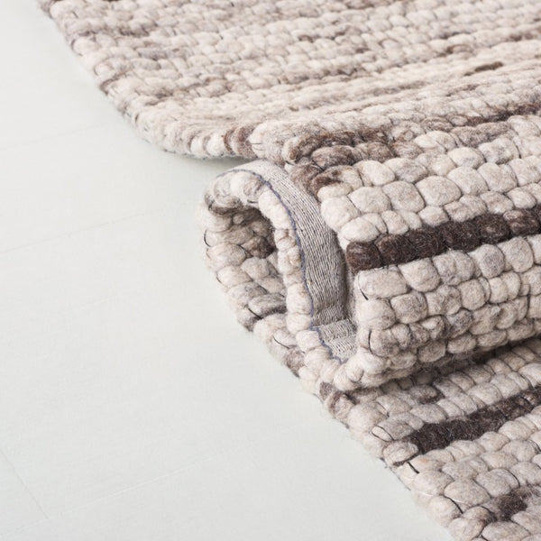 Safavieh Lrl Abram Hand-Woven Wool Runner Abstract Tonal Beige Grey for Hallways and Living Rooms 6'-0" x 9'-0" LRL6330B-6