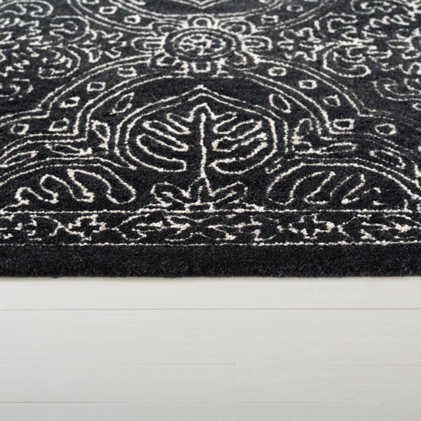 Safavieh Lrl Etienne Hand Tufted Wool Oriental Area Rug for Entryway Bedroom Hearth 2'-3" x 7'-0" LRL6603Z-27