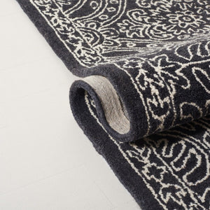 Safavieh Lrl Etienne Hand Tufted Wool Oriental Area Rug for Entryway Bedroom Hearth 4'-0" x 6'-0" LRL6603Z-4