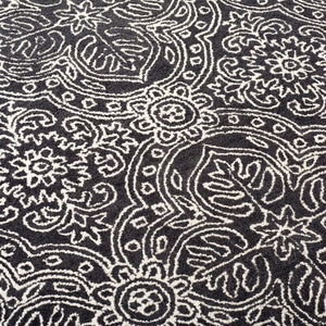 Safavieh Lrl Etienne Hand Tufted Wool Oriental Area Rug for Entryway Bedroom Hearth 5'-0" x 5'-0" (Square) LRL6603Z-5SQ