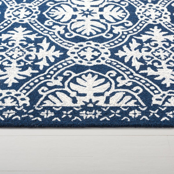Safavieh Lauren Ralph Hand-Tufted Wool Runner Oriental Hallway Rug in Navy Blue Ivory 4'-0" x 6'-0" LRL6606M-4