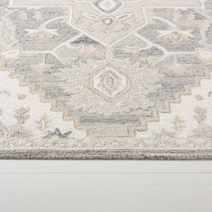 Safavieh Percy Hand Tufted Wool Cotton Area Rug in Soft Grey Ivory for Living or Bedroom LRL6652H-5