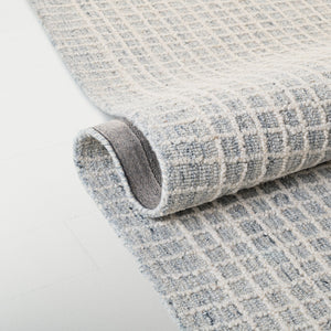 Safavieh Lrl Silver Ivory Hand-Tufted Square Rug — Wool-Cotton Blend, Low-Profile Texture For Modern Homes 5'-0" x 5'-0" LRL6929G-5SQ