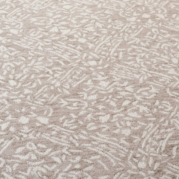 Safavieh Lrl Hand Tufted Wool Cotton Floral Accent Rug Classical Silver Ivory Bedroom 2'-3" x 8'-0" LRL6935G-28