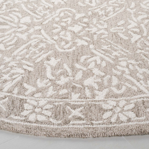 Safavieh Lrl Hand Tufted Wool Cotton Floral Accent Rug Classical Silver Ivory Bedroom 7'-0" x 7'-0" - Round LRL6935G-7R