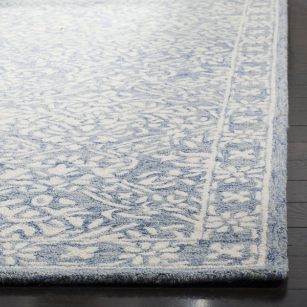 Safavieh Lrl Hand Tufted Wool Area Rug Traditional Blue Ivory Pattern for Large Living Rooms 2'-3" x 6'-0" LRL6935M-26