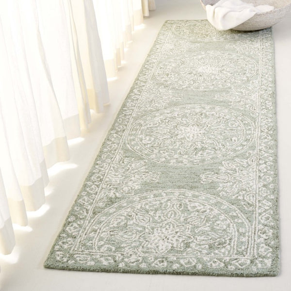 Safavieh Lrl Emmett Hand Tufted Wool Cotton Rug Oriental Pattern for Entryways and Bedrooms 2'-3" x 8'-0" LRL6936W-28