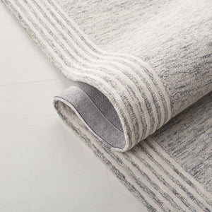 Safavieh Lrl Hand-Tufted Wool Cotton Runner Rug in Neutral Grey Ivory with Border Detail 5'-0" x 8'-0" LRL6949F-5
