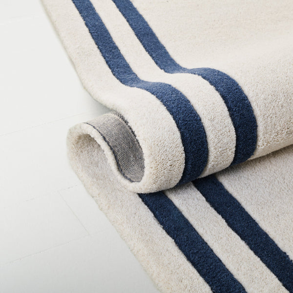 Safavieh Lauren Hand-Tufted Ivory And Navy Runner Rug, Coastal Border Motif, Wool-Cotton Blend, Durable 2'-3" x 8'-0" LRL6954A-28