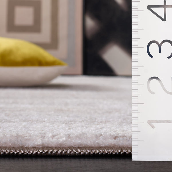 Safavieh Lunara Chic Beige Ivory Rug — Low‑Pile Power‑Loomed Turkish Construction, Minimalist Modern Style 5'-3" x 7'-6" LUA302B-5