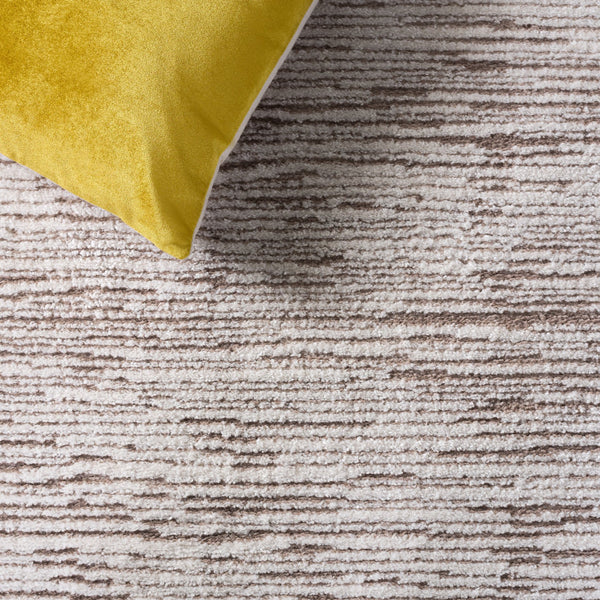 Safavieh Lunara Modern Rounded Beige Ivory Area Rug — Low-Profile Power-Loomed Turkish Pile For Cozy Rooms 6'-7" x 6'-7" LUA302B-7R