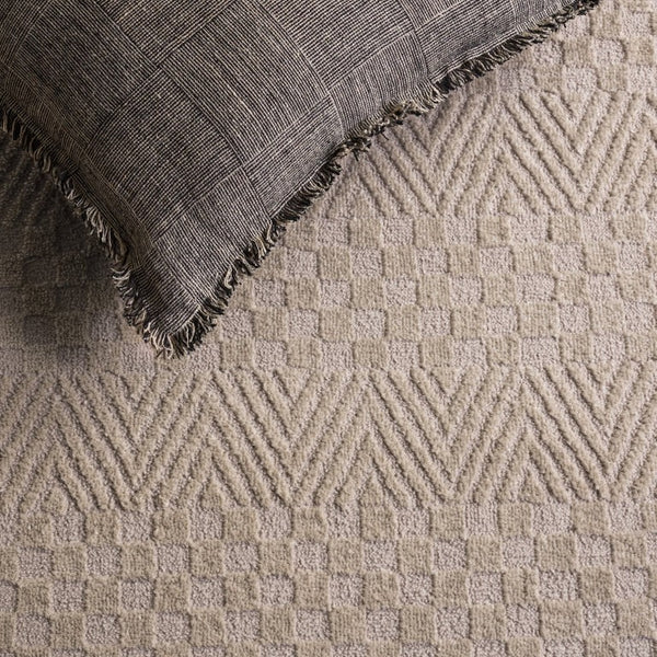 Safavieh Lunara Power Loomed Solid Neutral Runner Rug for Hallways and Minimalist Interiors Beige 8'-0" x 10'-0" LUA334B-8