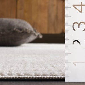 Safavieh Lunara Solid Ivory Hallway Runner Low Pile Polyester Jute Blend Turkey Woven Rug Off White 5'-3" x 7'-6" LUA336A-5