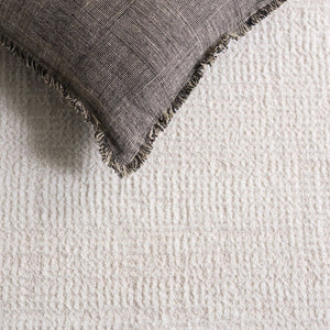 Safavieh Lunara Solid Ivory Hallway Runner Low Pile Polyester Jute Blend Turkey Woven Rug Off White 8'-0" x 10'-0" LUA336A-8