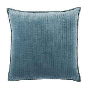 Jaipur Living Jaipur Living Quilted Cotton Velvet Pillow Cover with Hand-stitched Flange Coastal Blue PLC102370