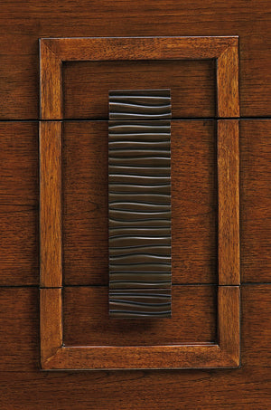 Lexington Tommy Bahama Home Isabela Nightstand: Elegant Pan-asian Design With 3 Drawers, Aged Iron Accents For Modern Living Sebana  556-621