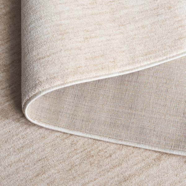 Safavieh Mabel Elegant Area Rug - Turkish Power Loomed Design For Timeless Style And Comfort In Any Room Beige ,Ivory Polyester Pile Mab300b-4