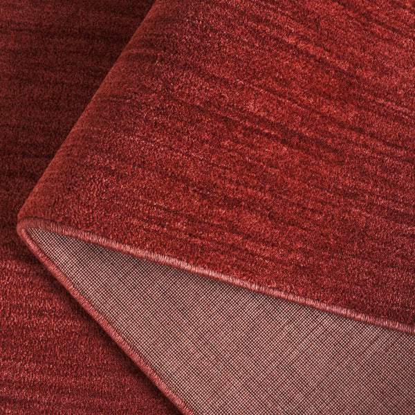 Safavieh Mabel Runner Rug - Elegant And Versatile Design For Hallways, Power Loomed, Durable Polyester, Soft Feel Red ,Dark Red Polyester Pile Mab300p-5