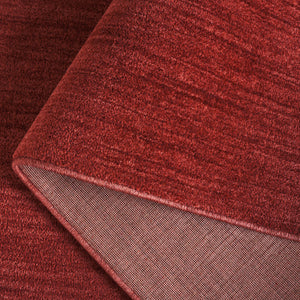 Safavieh Mabel Elegant Area Rug - Turkish Power Loomed Design For Timeless Style And Comfort In Any Room Red ,Dark Red Polyester Pile Mab300p-9