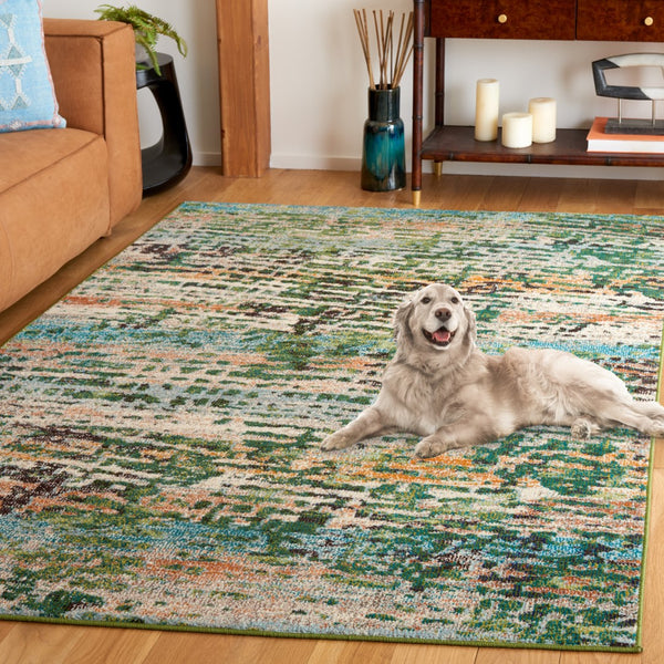 Safavieh Madison 454 Power Loomed 57% Polypropylene, 30% Cotton, 13% Polyester Modern Rug Green / Rust MAD454Y-5