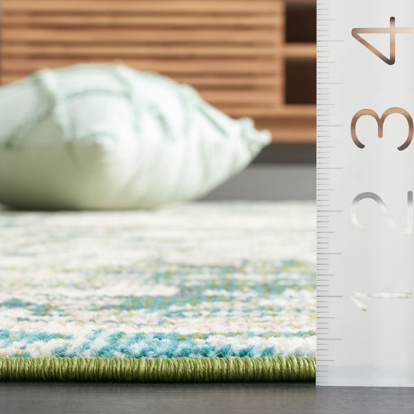 Safavieh Madison 469 Power Loomed 57% Polypropylene, 30% Cotton, 13% Polyester Modern Rug Green / Beige MAD469Y-5