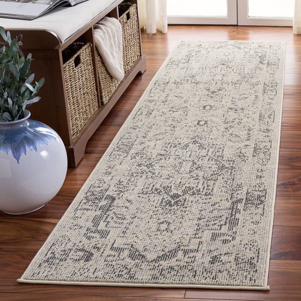 Safavieh Madison Bohemian Ivory & Grey Area Rug — Low Pile, Power-Loomed In Turkey; Durable, Neutral Foundation For Living Rooms And Bedrooms 5'-3" x 7'-6" MAD498F-5