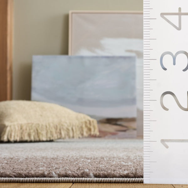 Safavieh Madison Power Loomed Polypropylene Hallway Runner Rug for Transitional Interiors MAD601T-28