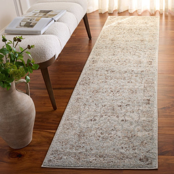 Safavieh Madison Traditional Grey Polypropylene Runner Rug for Hallways and Entryways MAD609F-28