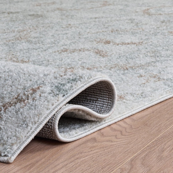 Safavieh Madison Bohemian Grey Polypropylene Runner Rug for Hallways and Entryways 6'-7" x 9'-2" MAD610F-6