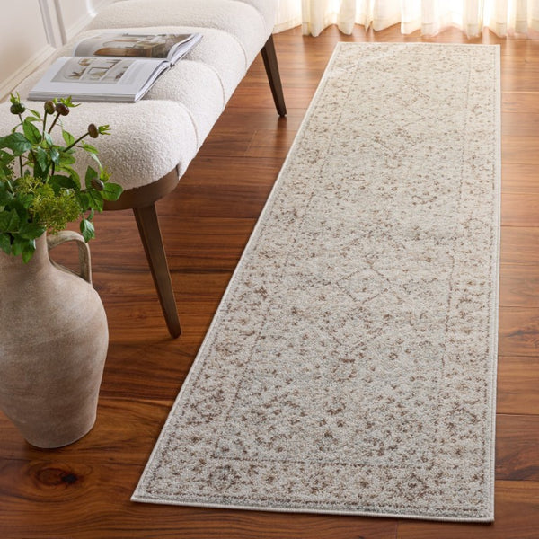 Safavieh Madison Traditional Polypropylene Hallway Runner Rug for Entryways and High Traffic Areas 2'-3" x 8'-0" MAD612A-28