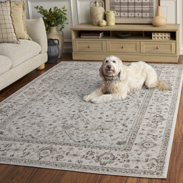 Safavieh Madison Traditional Polypropylene Hallway Runner Rug for Entryways and High Traffic Areas 5'-3" x 7'-6" MAD612A-5
