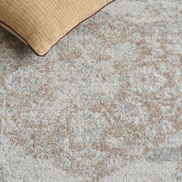 Safavieh Madison Solid Grey Polypropylene Area Rug Power Loomed Traditional Low Pile Floor Accent MAD836F-5