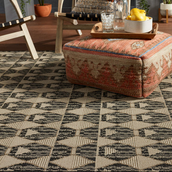 Jaipur Living Vibe by Jaipur Living Maji Polypropylene Geometric Lattice Indoor Outdoor Area Rug Black 8'X10' RUG150278