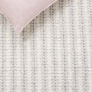 Safavieh Manhattan Runner Rug - Timeless Elegance, Hand-loomed Comfort, Perfect For Hallways And Entryways Ivory ,Grey 70% Wool 20% Cotton 10% Polyster Man225f-5