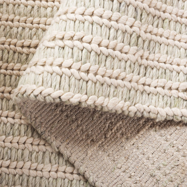 Safavieh Manhattan Hand-loomed Area Rug - Elegant Minimalist Design For Modern And Traditional Homes Ivory ,Sage 70% Wool 20% Cotton 10% Polyster Man225y-4