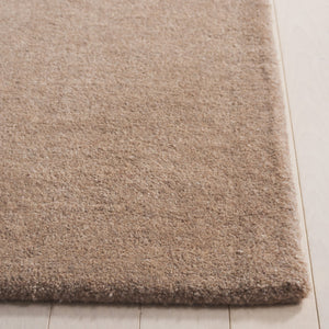 Safavieh Manhattan Medium Rectangle Area Rug - Hand-tufted Elegance With Luxurious Comfort For Modern Spaces Brown ,Ivory 80% Wool,20% Cotton Man478t-5