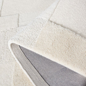 Safavieh Manhattan 576 Hand Tufted Contemporary Rug Ivory / Beige 5' x 8'