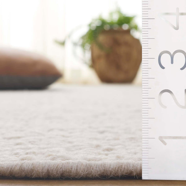 Safavieh Manhattan Hand Woven Area Runner Rug - Elegant And Cozy Wool Blend For Stylish Home Décor Ivory 85% Wool,15% Cotton Man679a-5