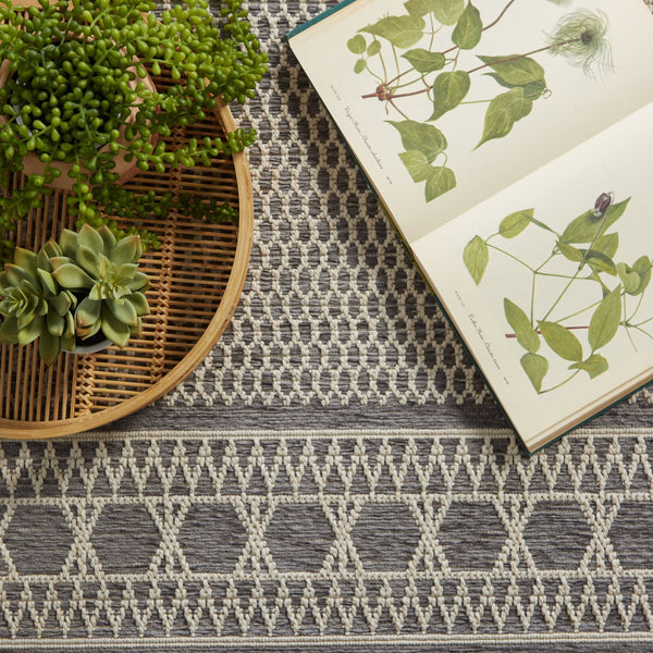 Jaipur Living Jaipur Living Vella Geometric Trellis Indoor Outdoor Polypropylene Low Pile Area Rug Gray 5'X7'6" RUG147401