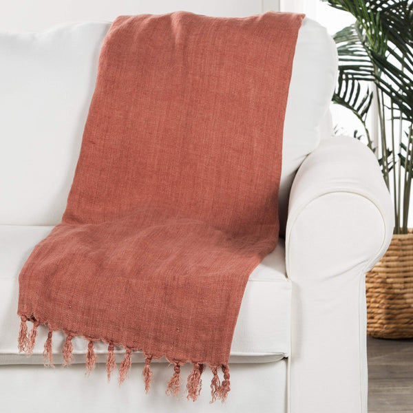 Jaipur Living Jaipur Living Lisabet Linen Throw Blanket with Knotted Fringe for Farmhouse Decor Pink THR100193