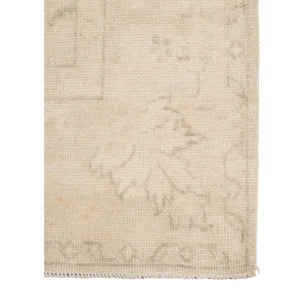 Maya Hand-knotted Wool Viscose Area Rug Distressed Silver Bordered Accent