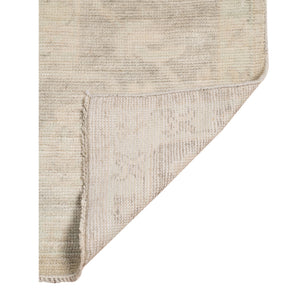 Maya Hand-knotted New Zealand Wool Viscose Ivory Rug with Silver Washed Patina