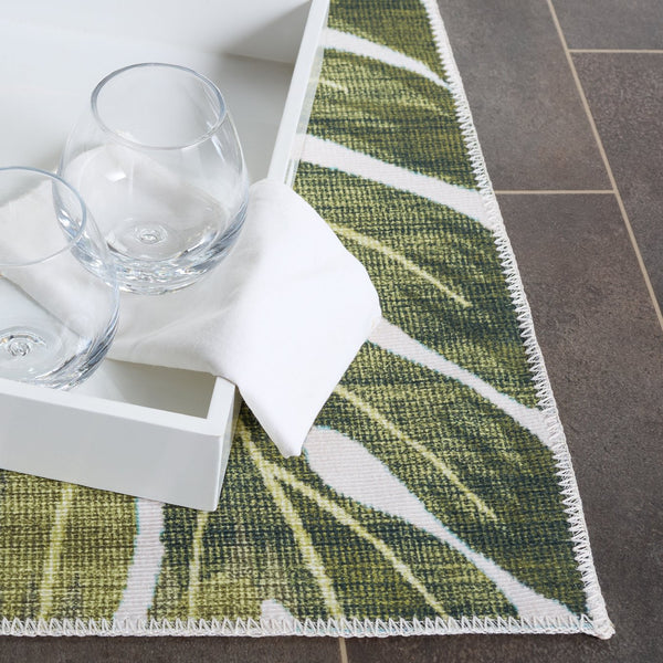 Safavieh Malibu Contemporary Floral Area Rug – Elegant Design, Durable, Washable, Perfect For Any Room Ivory ,Pink Polyester Pile Mbu850a-5