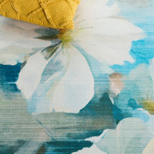 Safavieh Malibu Elegant Area Rug With Floral Design, Durable Polyester Pile, Washable And Slip-resistant Backing Light Blue ,Ivory Polyester Pile Mbu851l-8